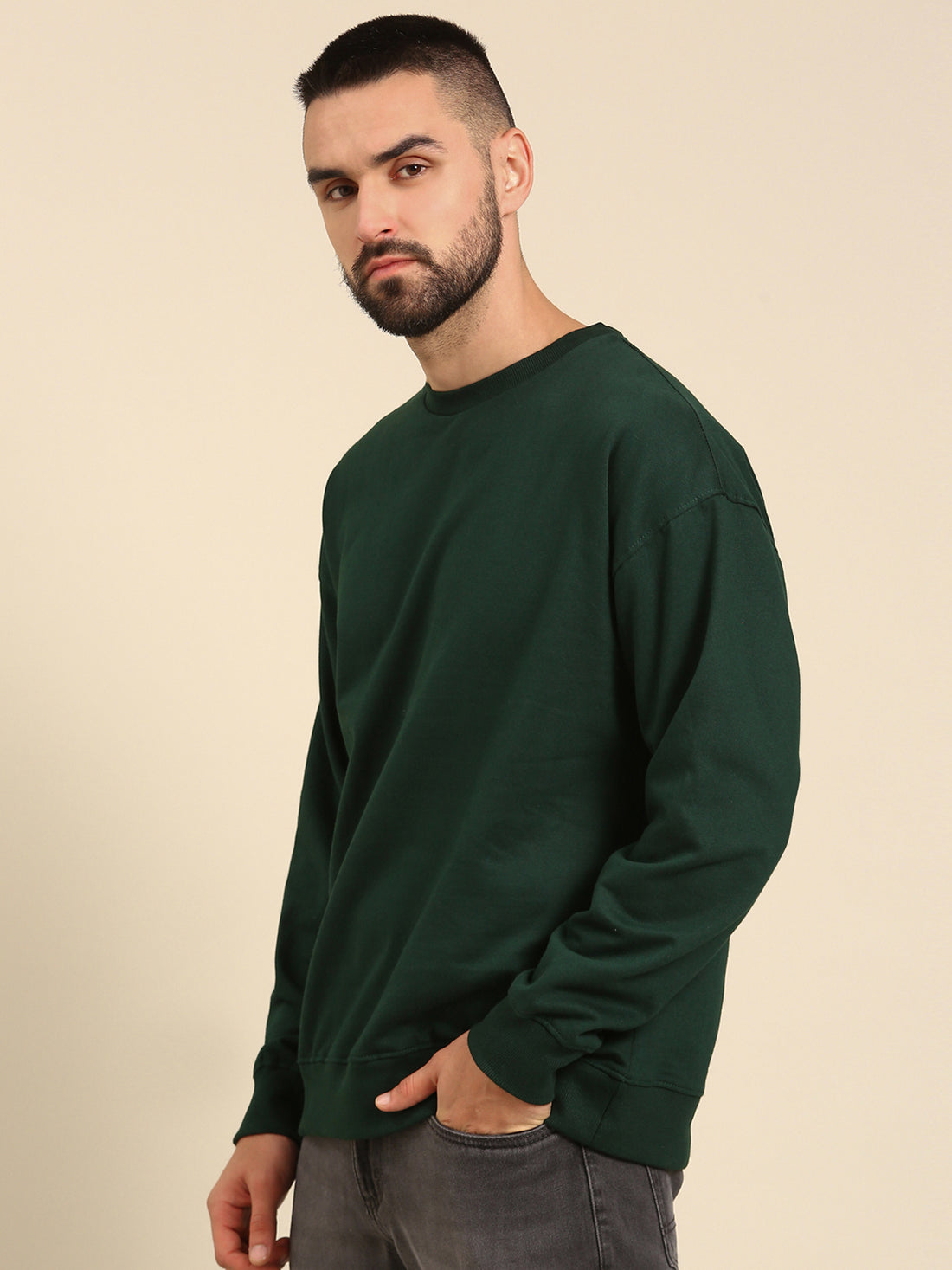 Winter Essentials: Dark Green Oversized Sweatshirt